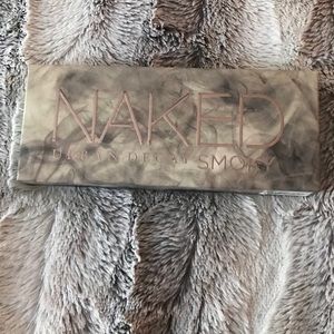 Naked urban decay smoky palette- NEVER USED